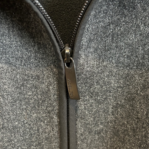 ARC'TERYX Gray Wool Coat (Size X-Small) - Picture 7 of 9